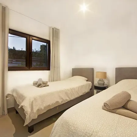 Villa Modern Close To Costabella *