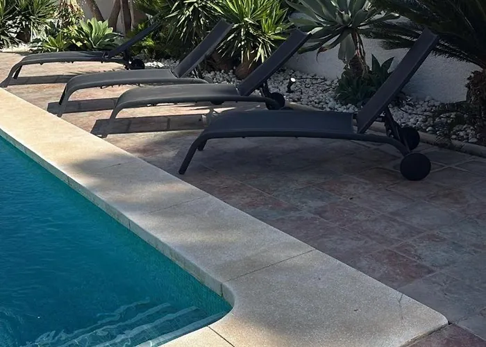 Modern Close To Costabella 빌라 *