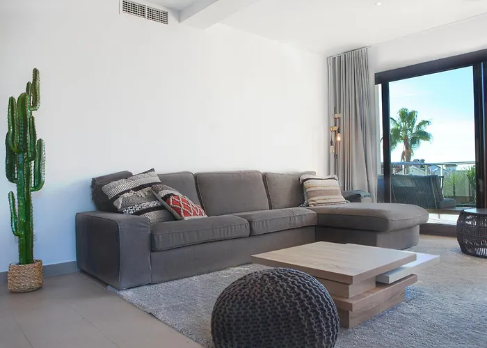 Modern Close To Costabella 빌라